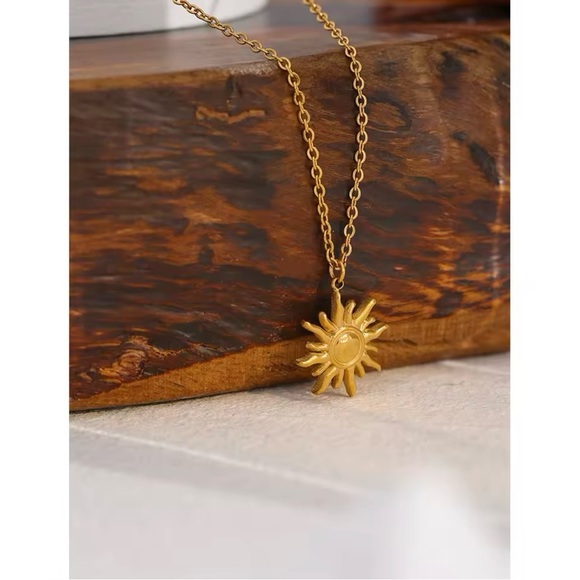 COPY - Stainless Steel Golden Casting Sun Pendant Necklace - Picture 2 of 6